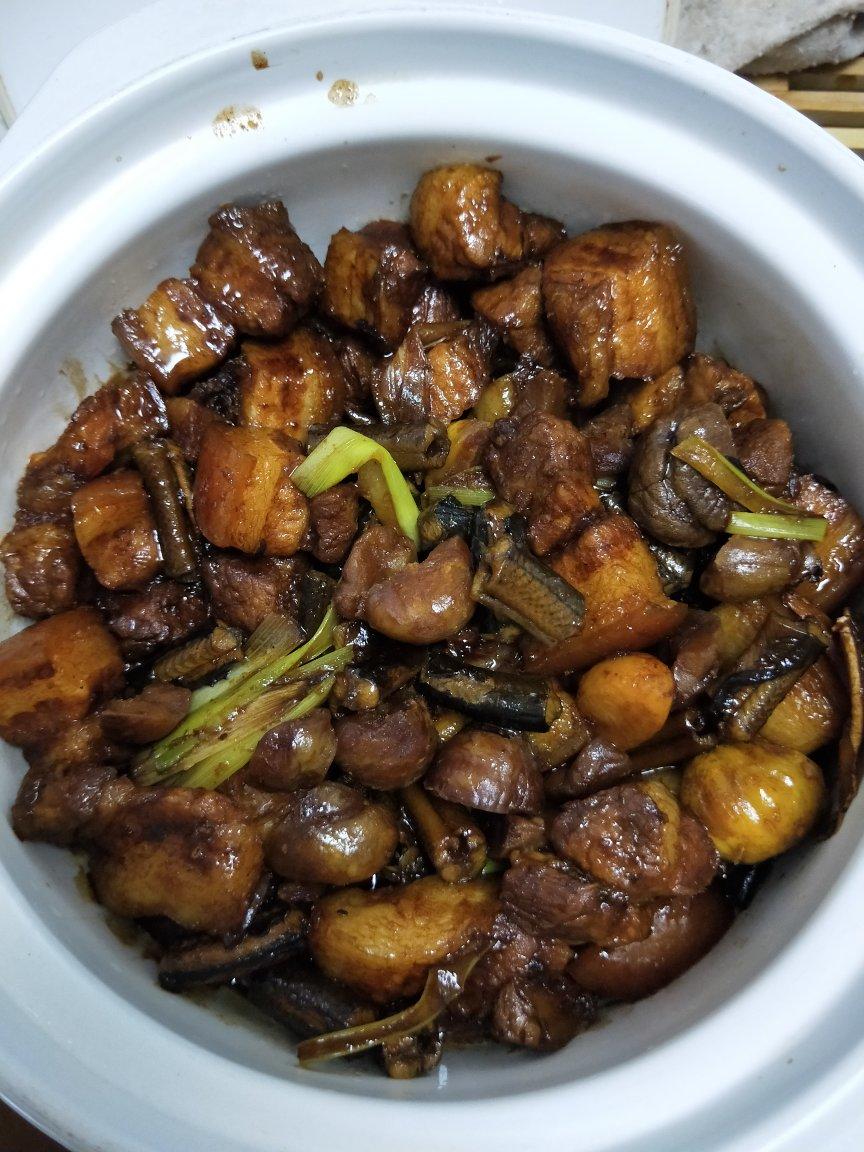 鳝筒栗子猪肉煲