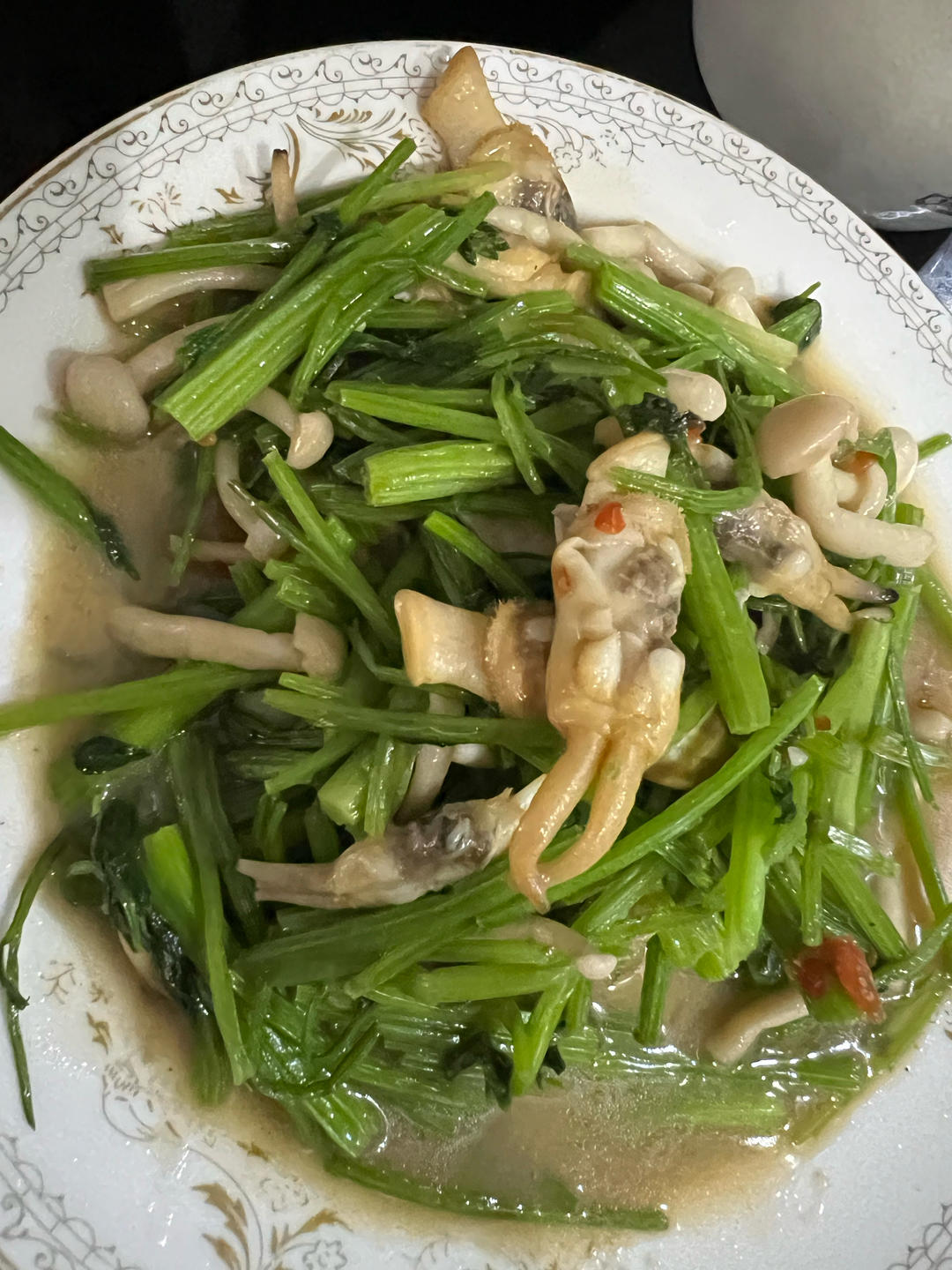 青菜白玉菇炒蛏子