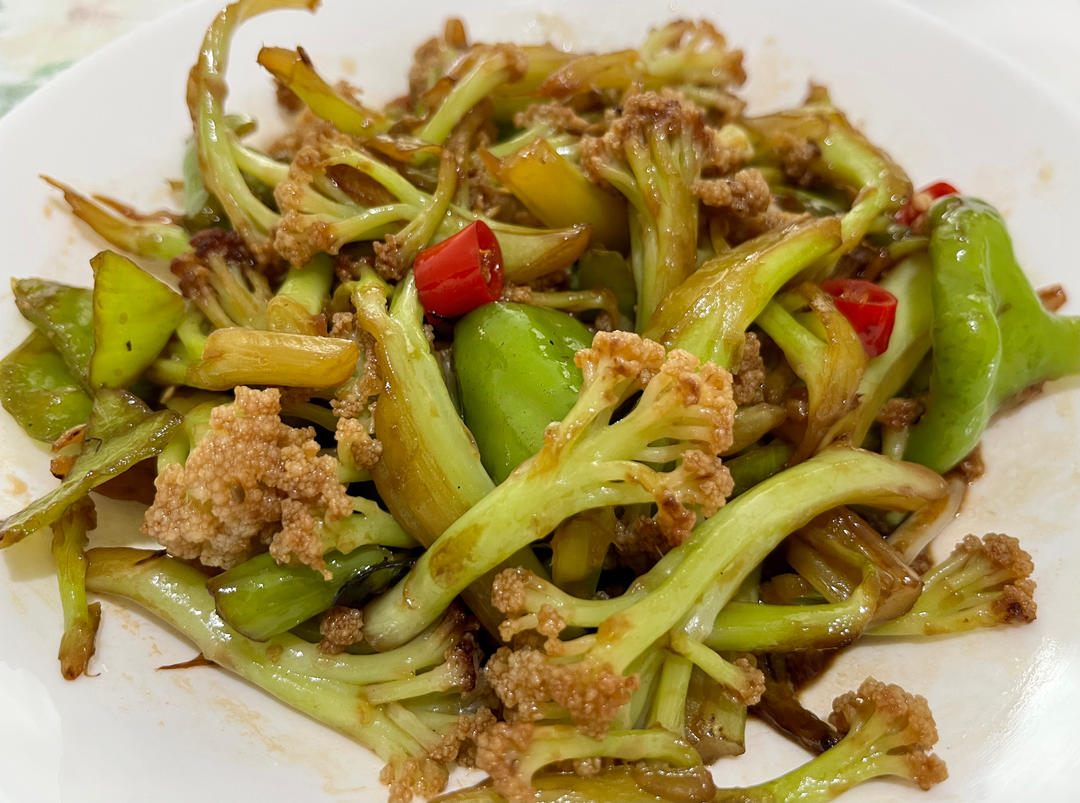 永远就做这一种家常干锅花菜