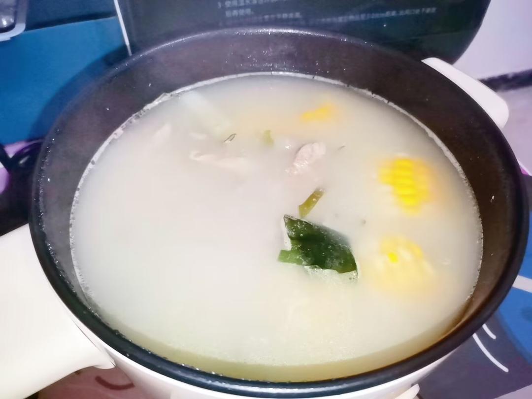 玉米排骨汤