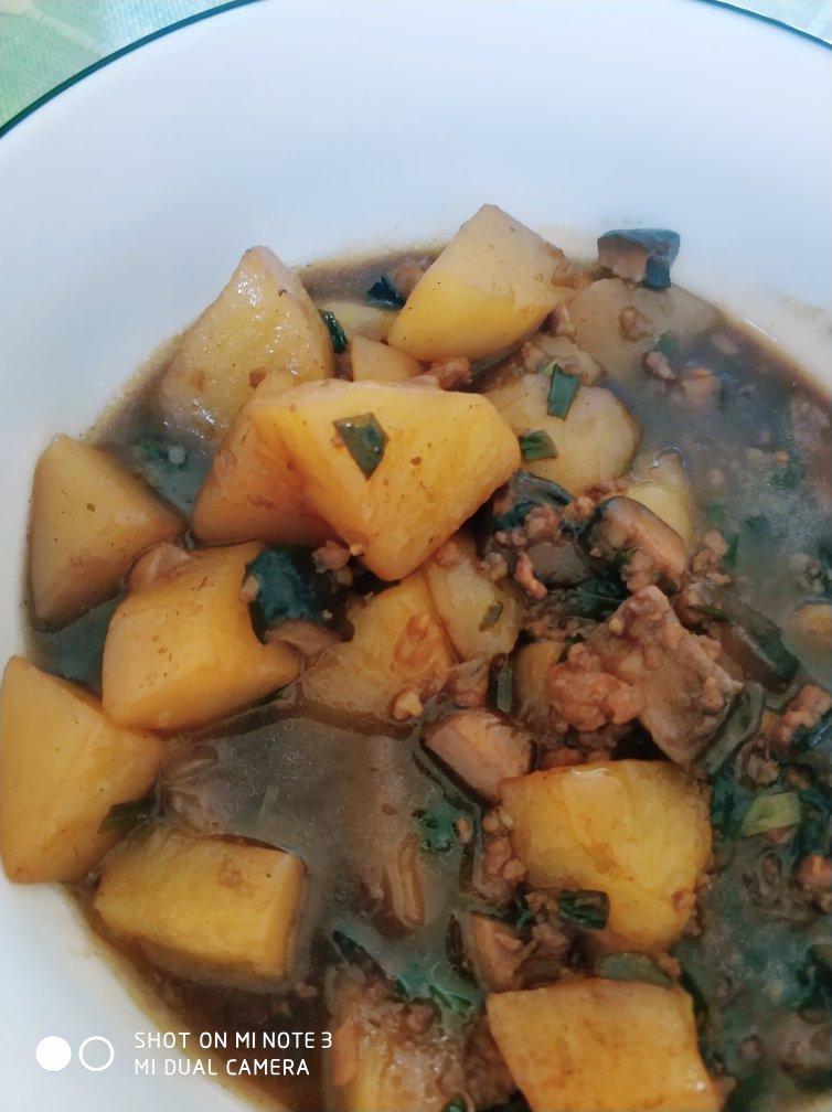 ㊙️香菇土豆肉沫拌饭❗️比外卖还好吃