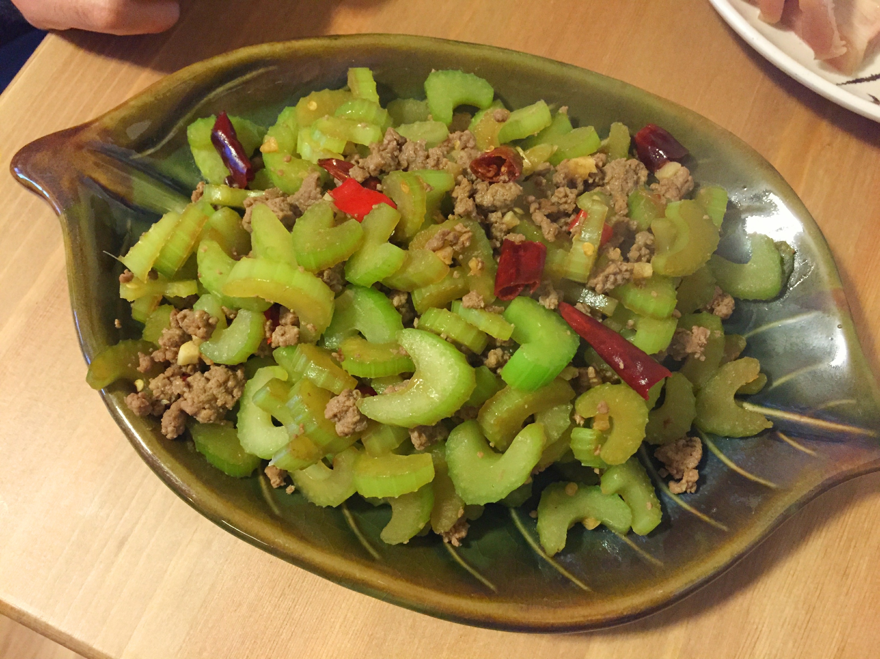 芹菜牛肉末「下饭神器」