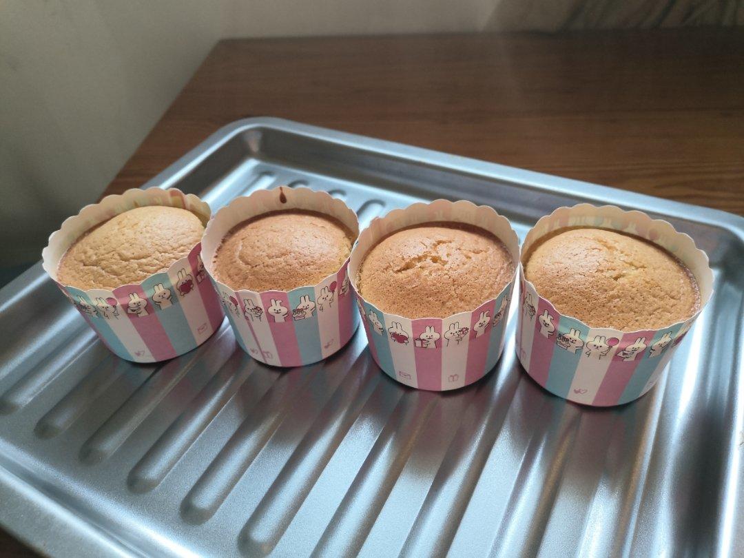 纸杯蛋糕 8寸戚风蛋糕的量