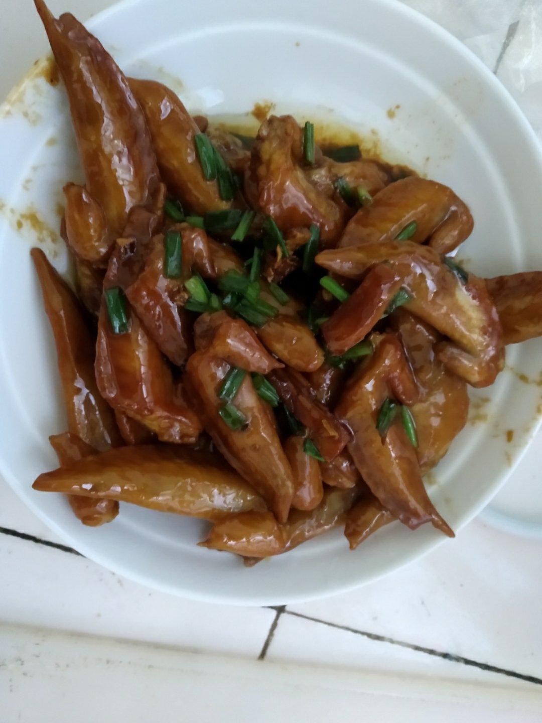 卤鸡翼尖