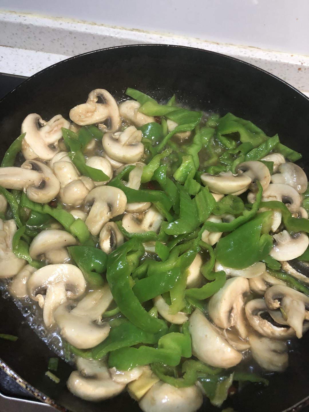 白菇炒青椒