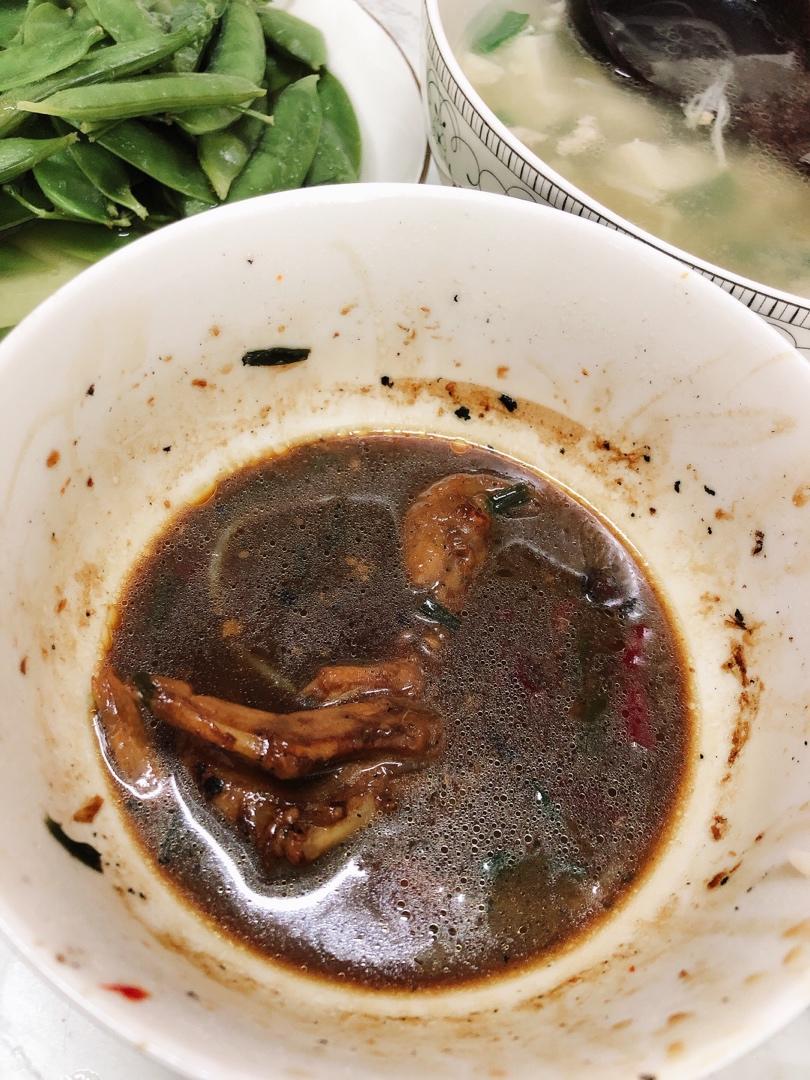 香卤鸭掌（好吃得不得了）