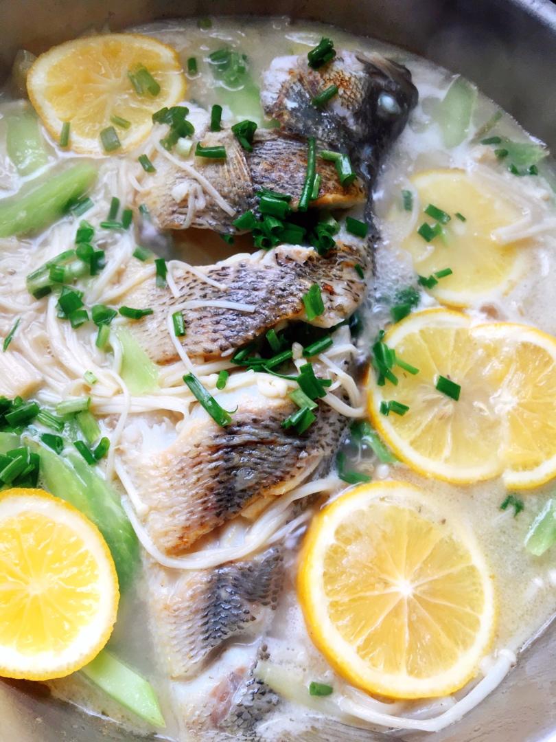 泰式青柠鲈鱼