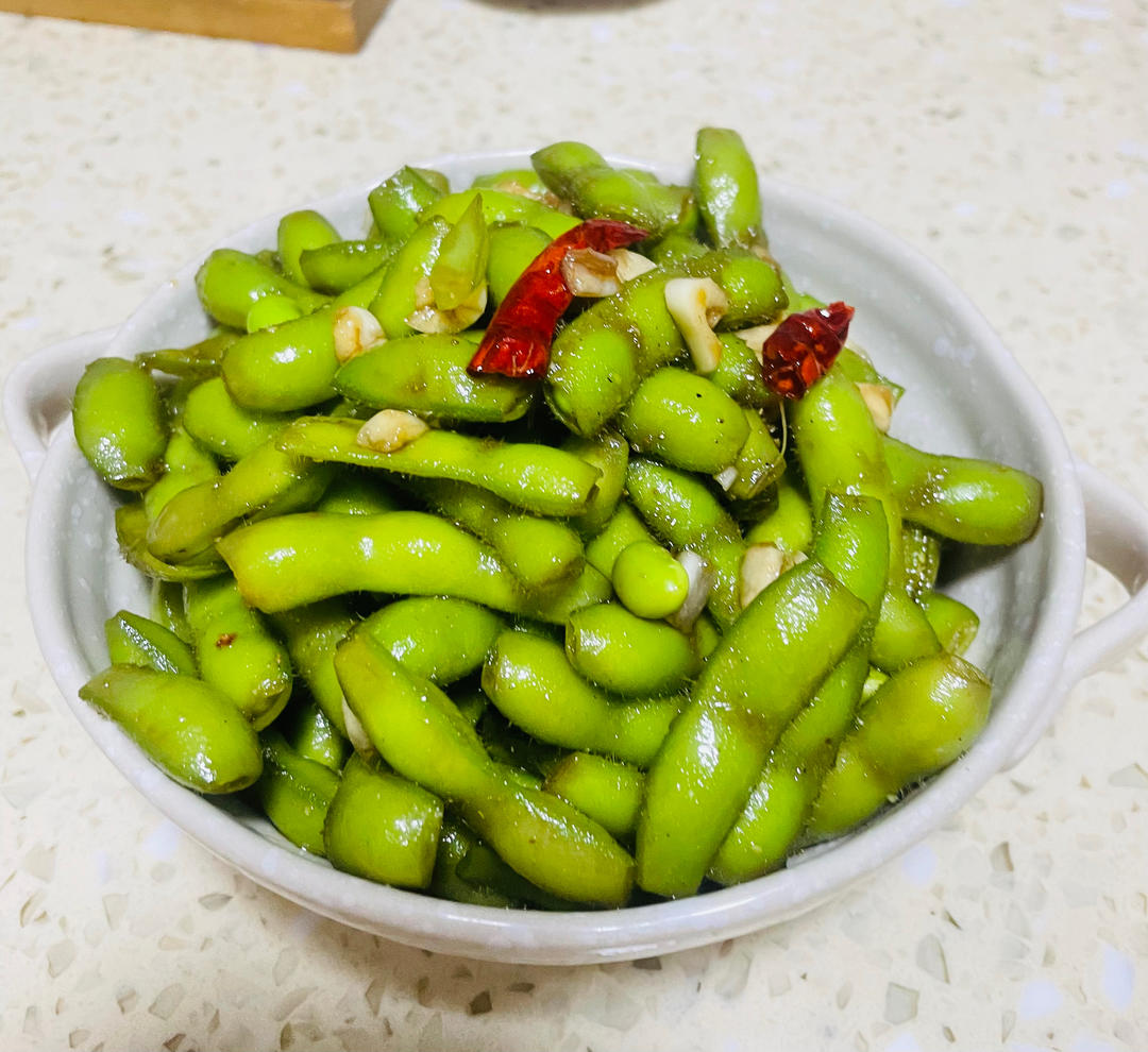 简单快手的炝拌毛豆