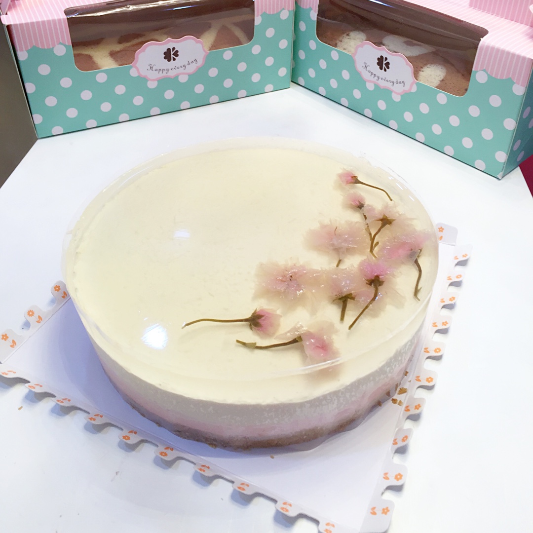 樱花渐变慕斯蛋糕（6寸）