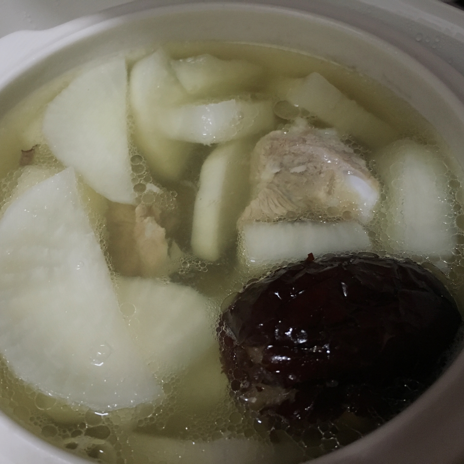 萝卜小排汤