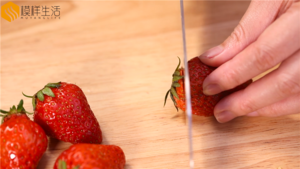手工自制草莓果酱的做法 步骤6
