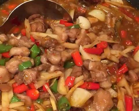 【自贡双椒兔的做法视频_自贡双椒兔的做法步骤】_下厨房