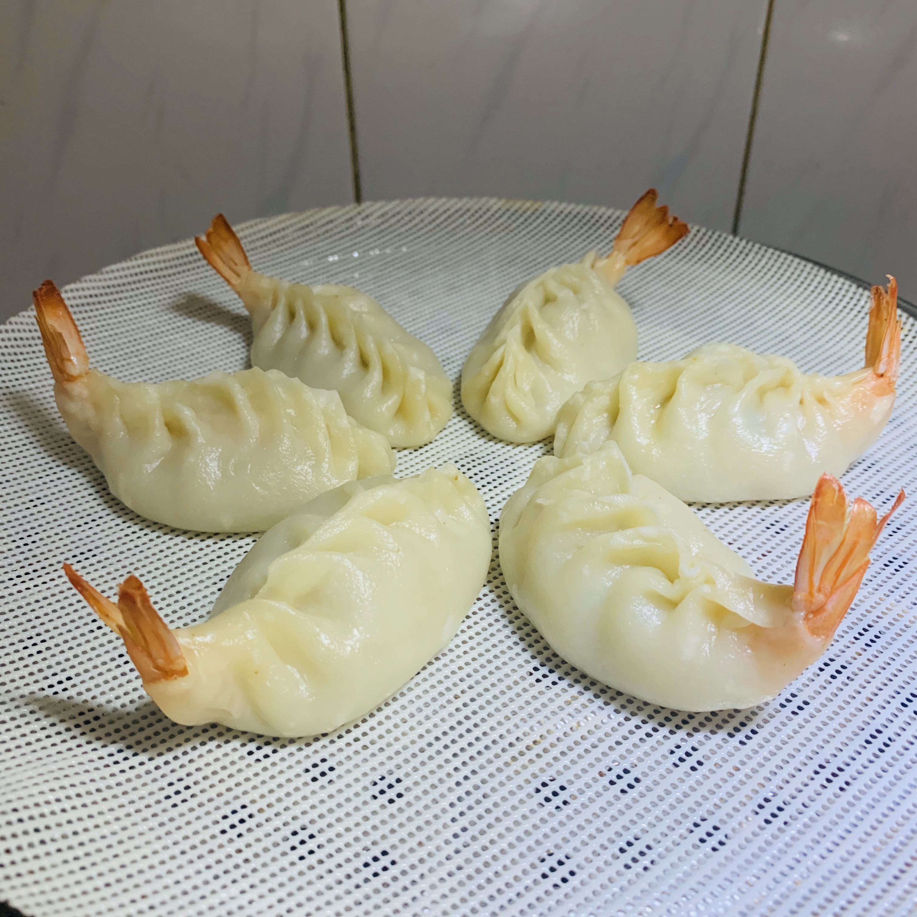 鲜虾柳叶灌汤蒸饺的做法