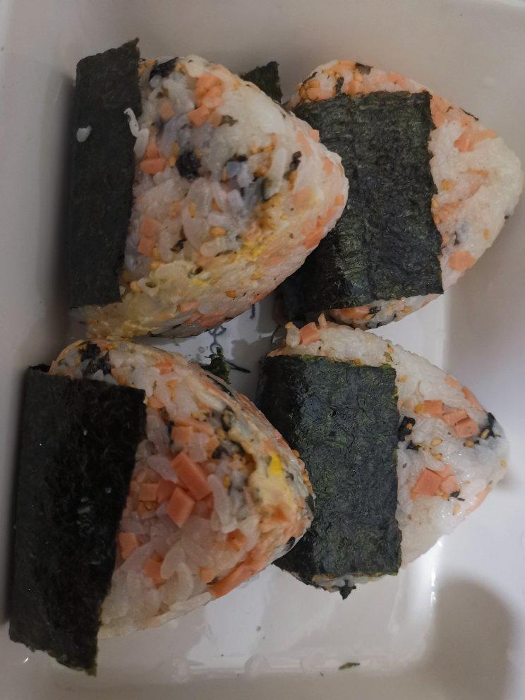 不会翻车的金枪鱼饭团🍙