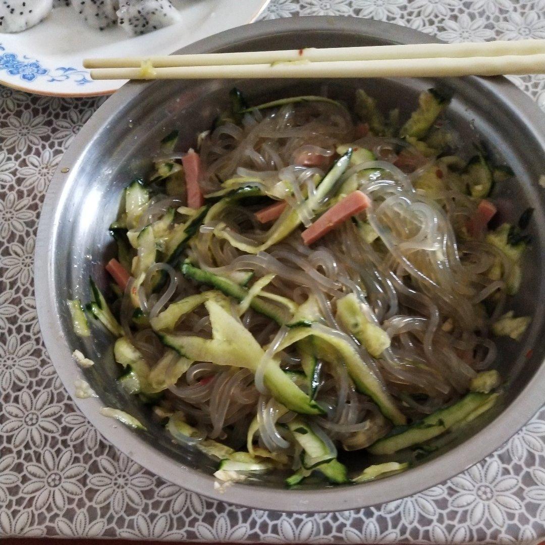 凉拌红薯粉条