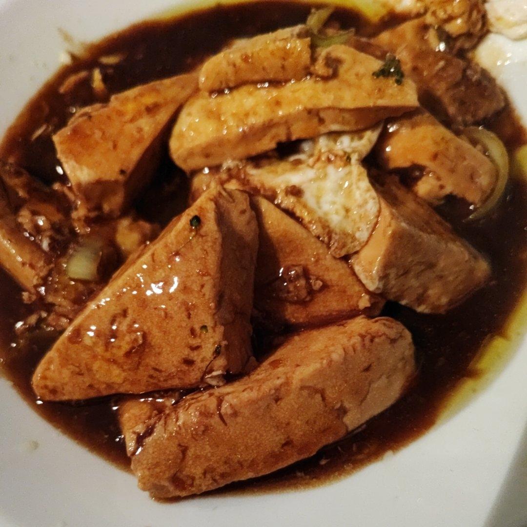 豆腐这样烧好吃的汤汁都不剩，大人孩子都爱吃😋