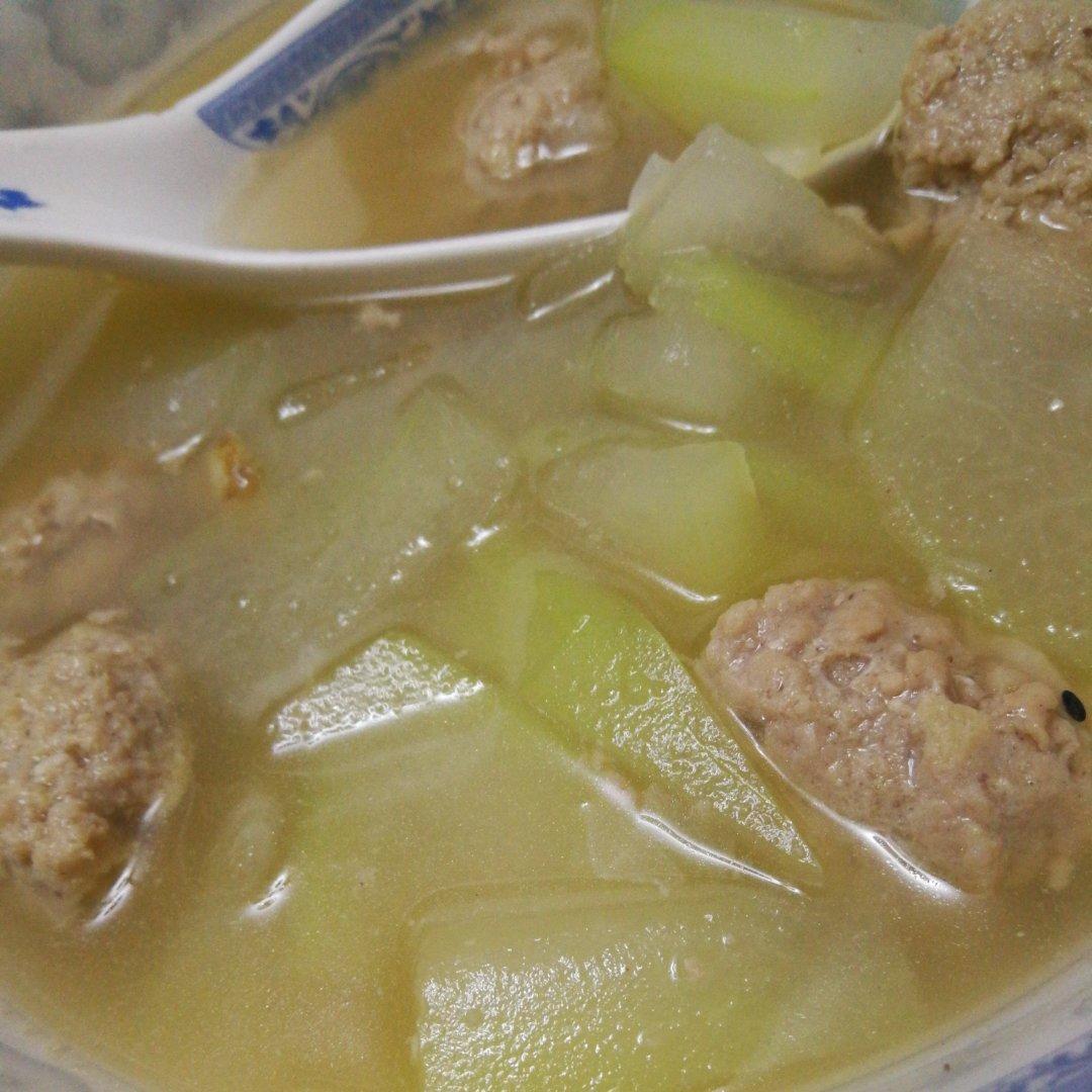 夏天不可错过的家常味--冬瓜丸子汤