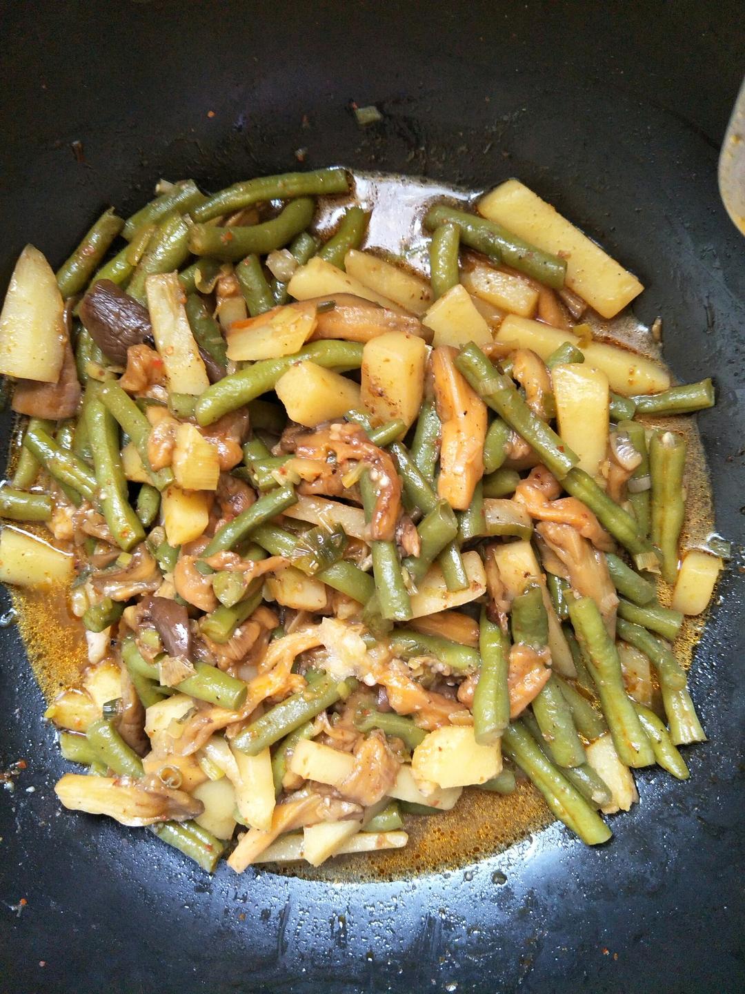 藽嗳的,做的土豆茄子炖豆角