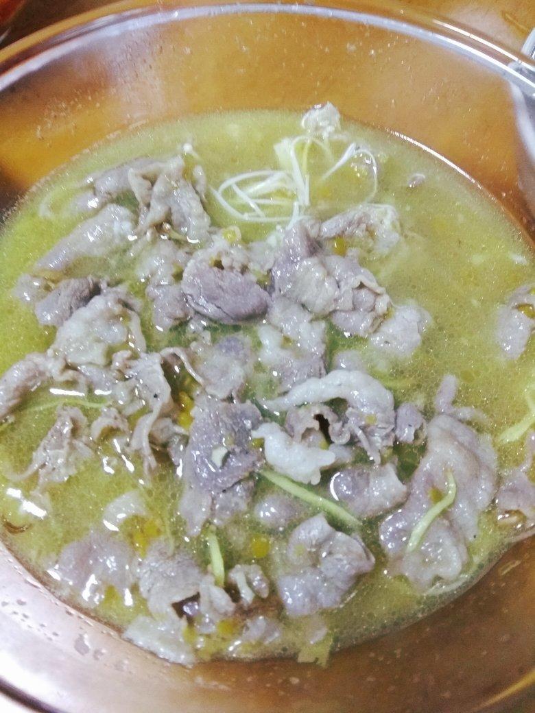 酸汤肥牛