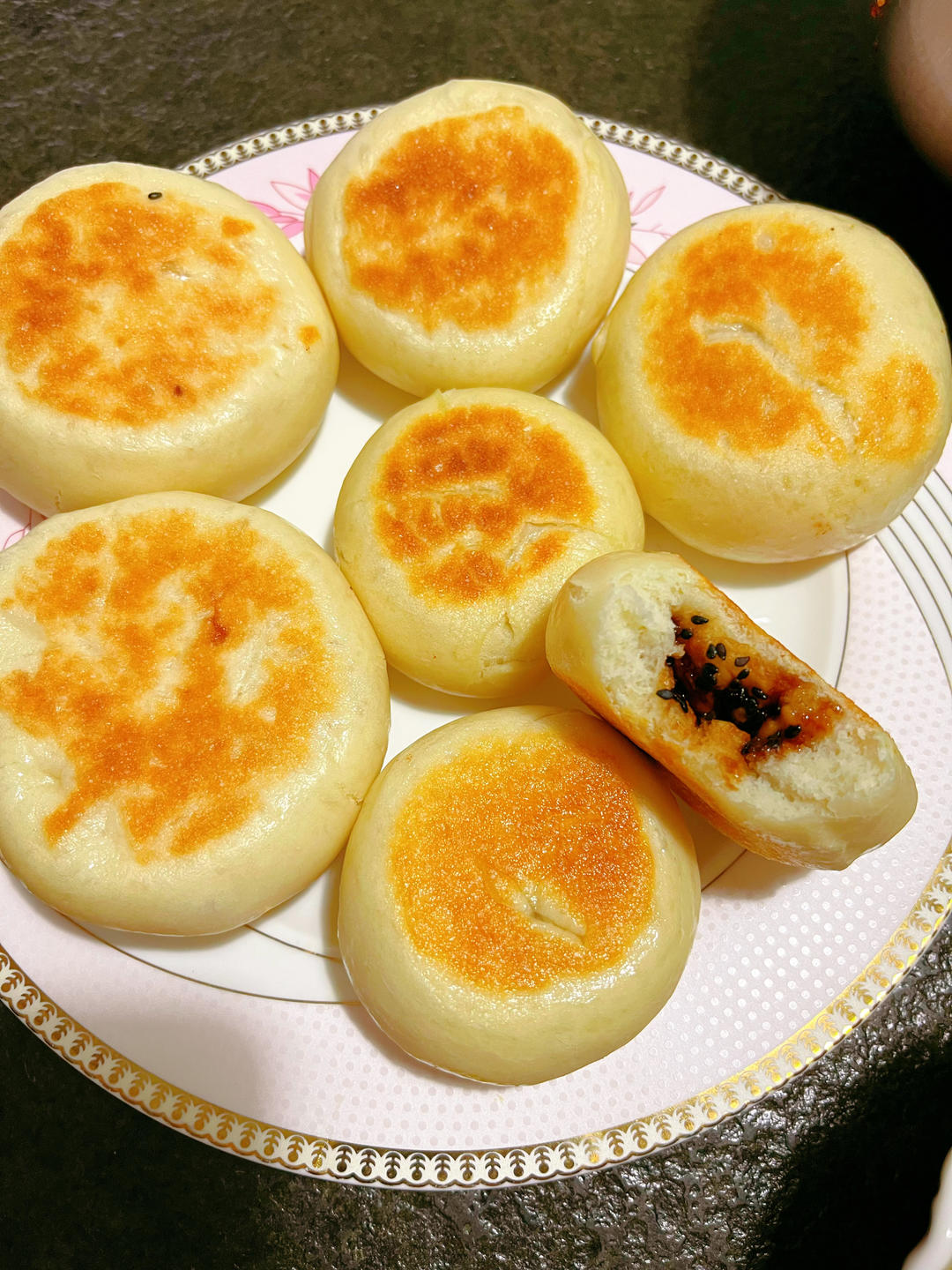 红糖芝麻发面饼