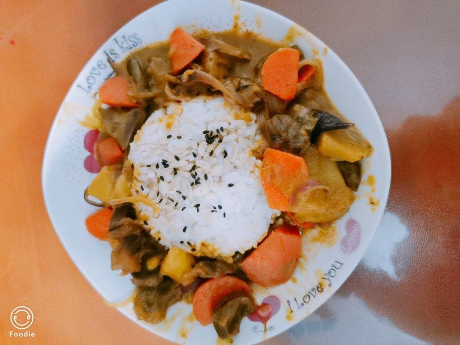 泰国黄咖喱牛腩