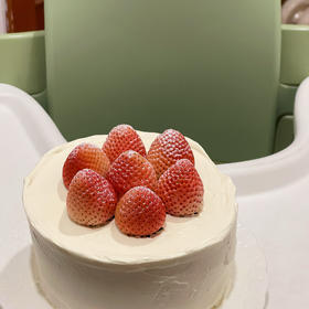奶油草莓水果生日蛋糕（附戚风蛋糕 奶油打发教程）