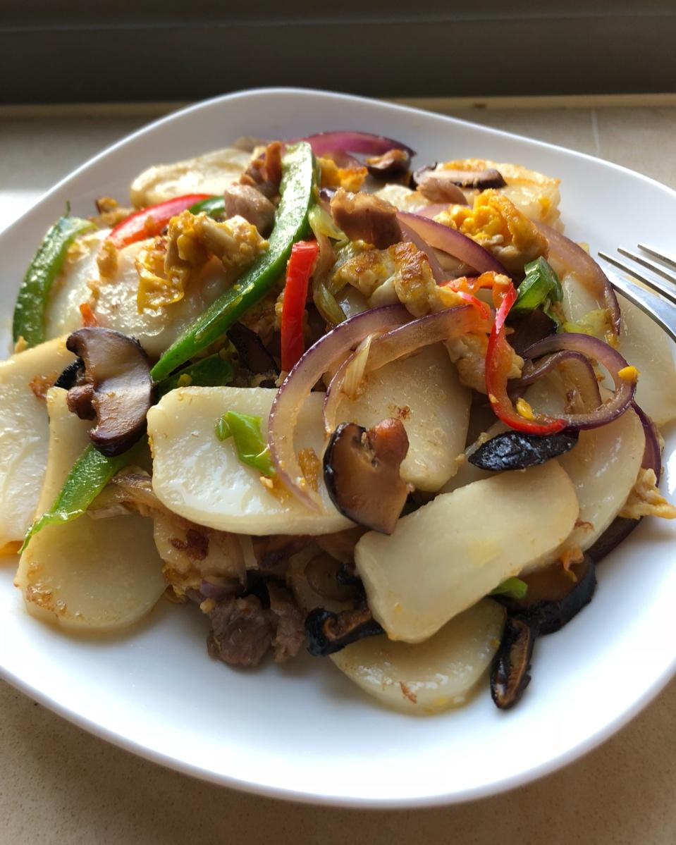 杂蔬鸡蛋炒年糕