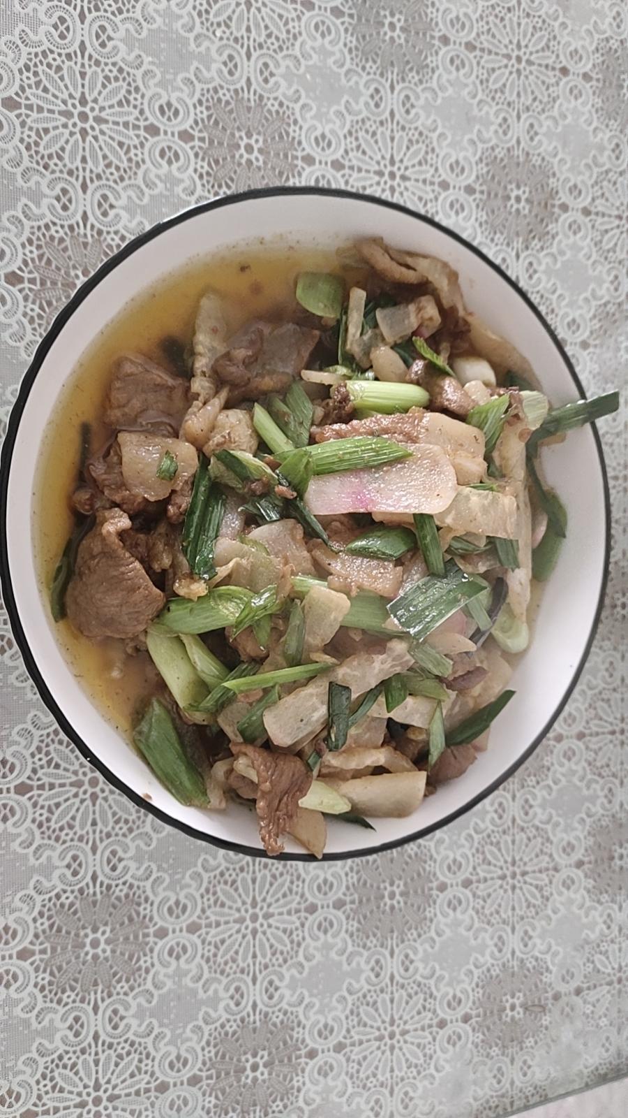 蒜苗炒肉