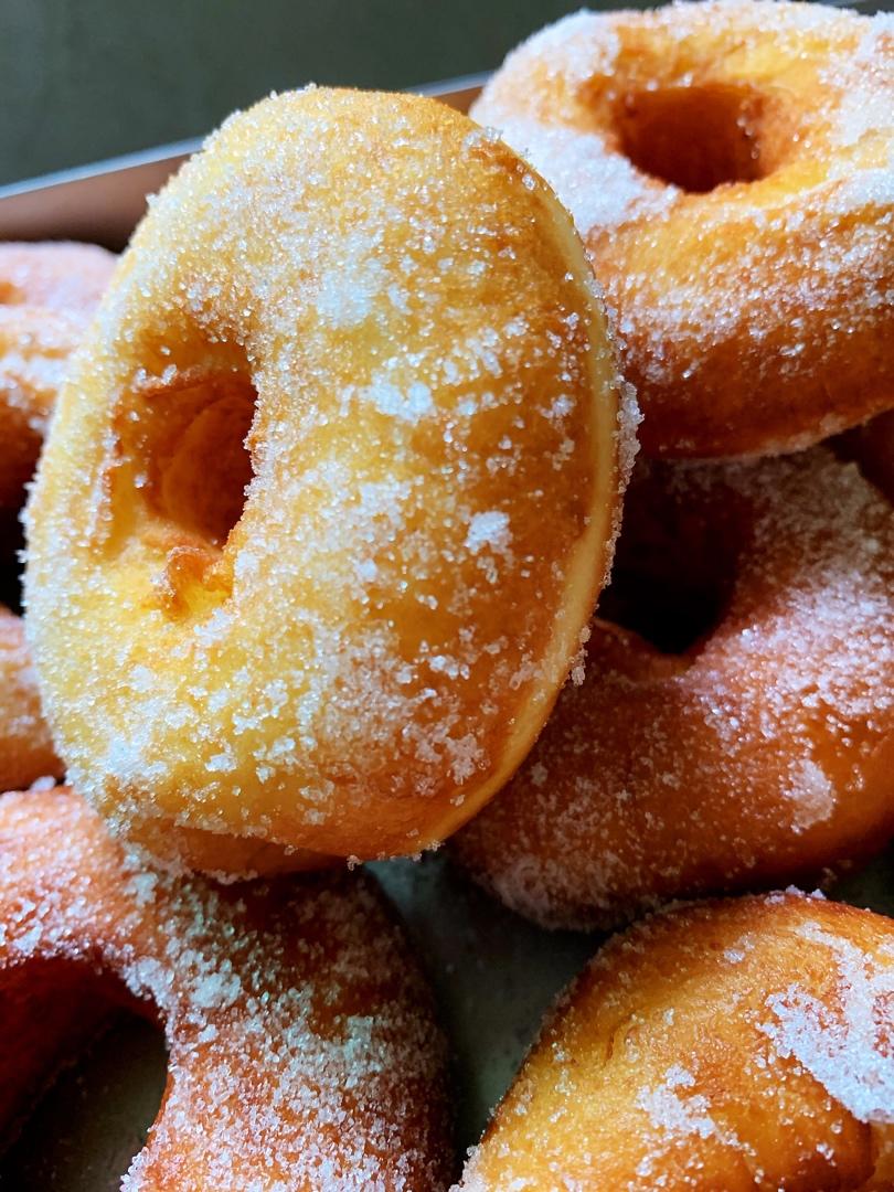 🍩超快手一小时低糖无需烤箱的甜甜圈（详细视频）