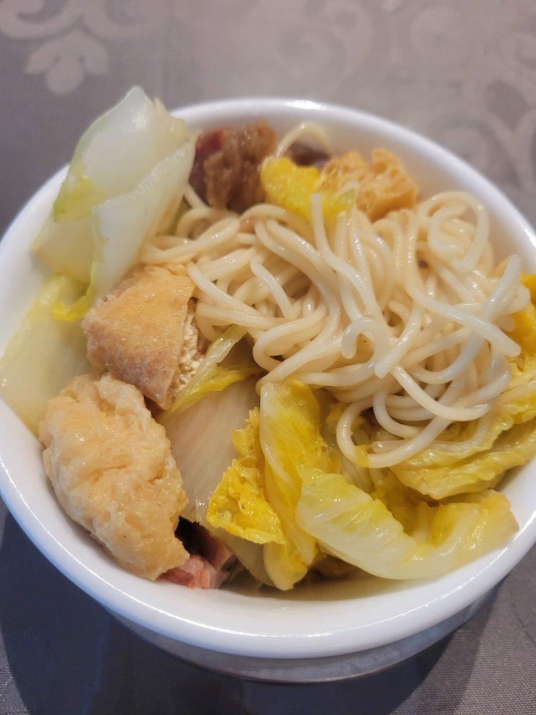 好吃到连汤汁都不剩的白菜焖豆泡，给肉都不换