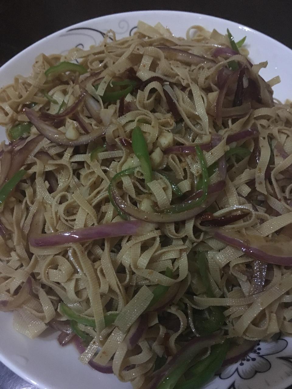 凉拌豆腐皮