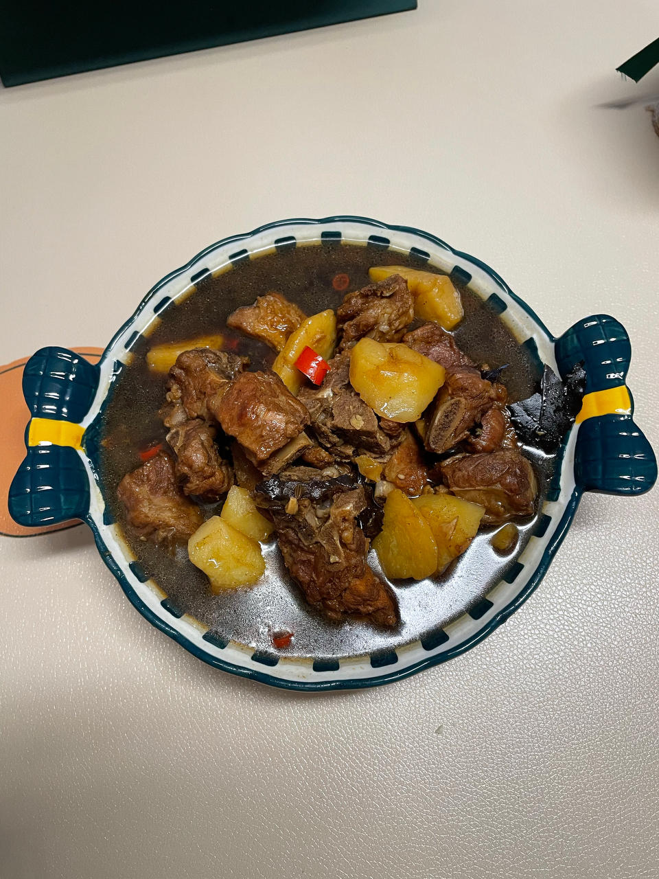 土豆烧排骨