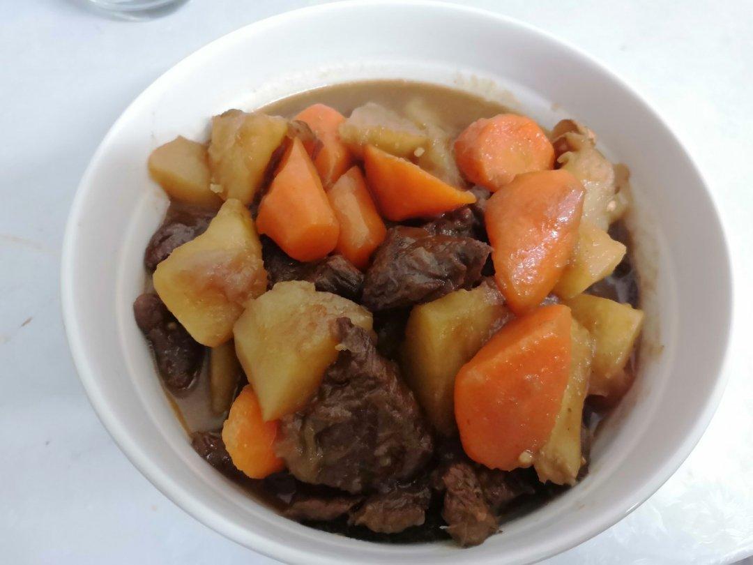 土豆炖牛肉