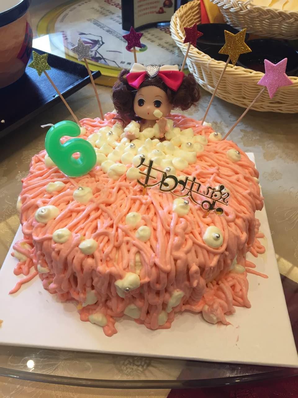 详细步骤制作泡泡浴娃娃蛋糕