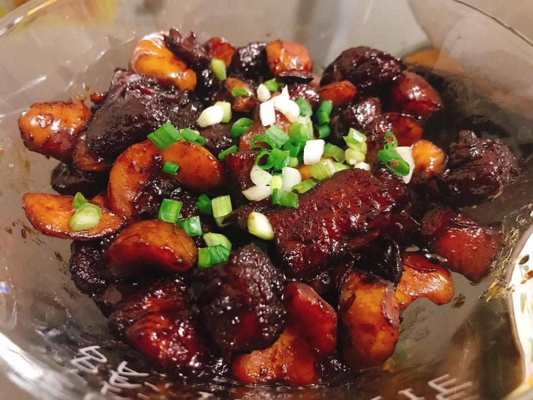 板栗红烧肉