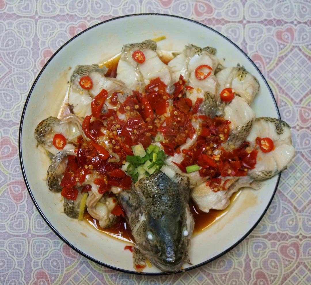 孔雀开屏清蒸鱼