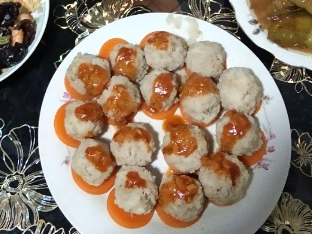 老少皆宜的山药蒸猪肉丸