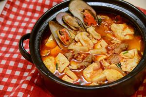 韩式海鲜汤/韩式海鲜牛肉汤/韩式大酱汤的做法 步骤4