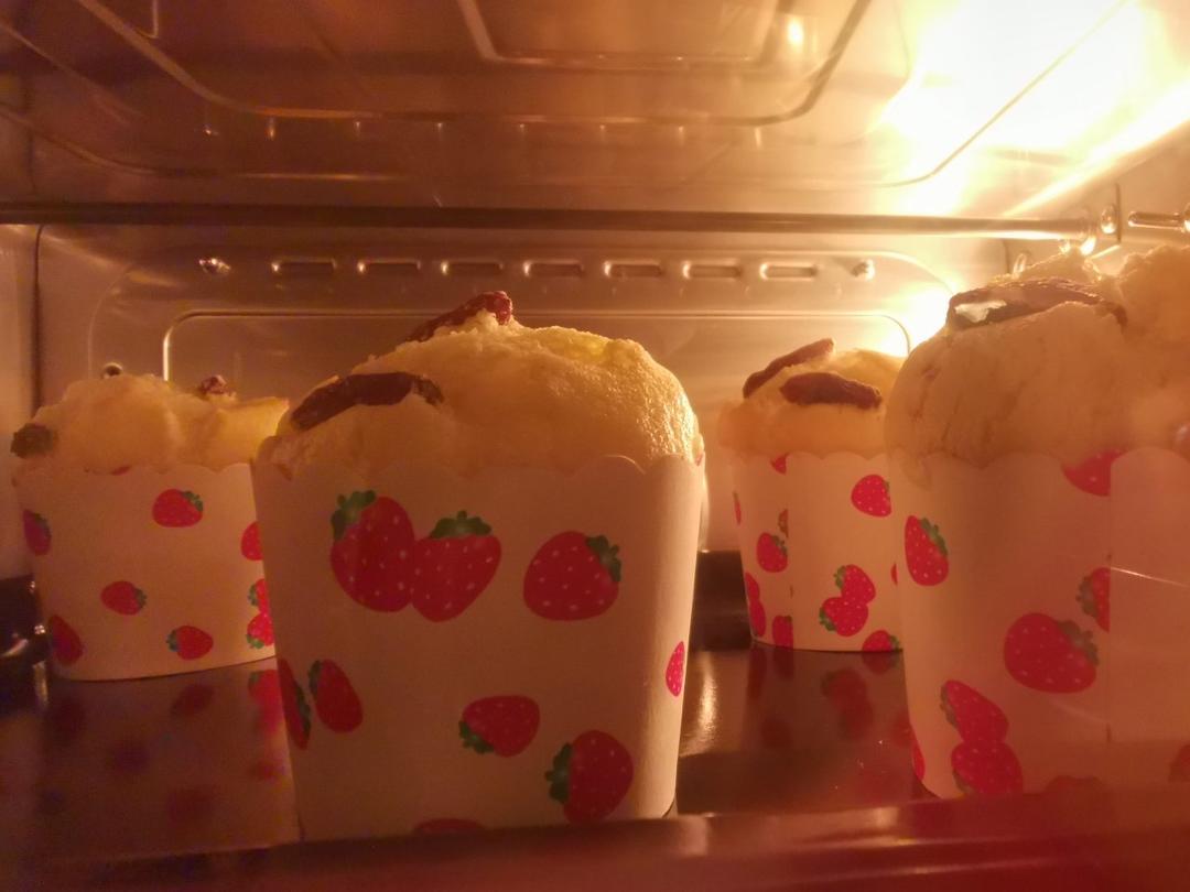 酸奶葡萄干杯子蛋糕，新手妈妈也可以轻松成功哒～