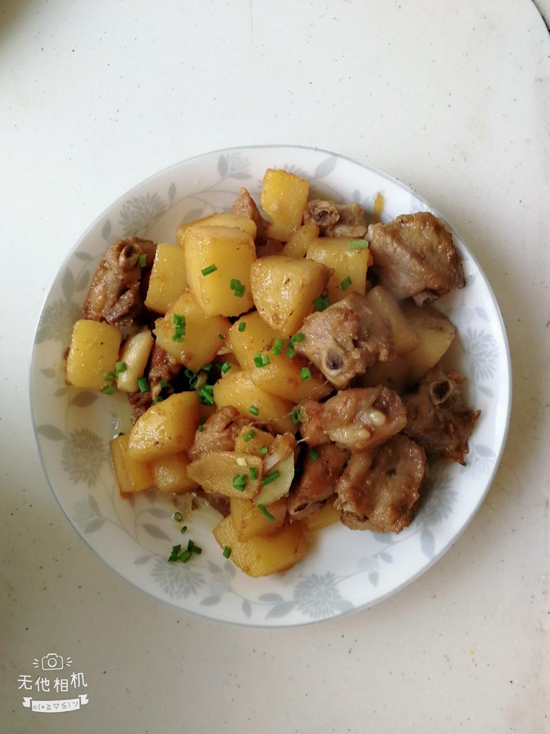 土豆炖排骨