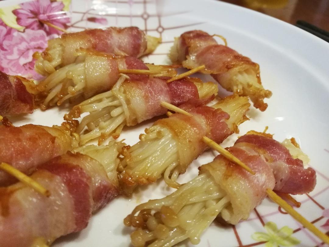 香煎培根金针菇卷