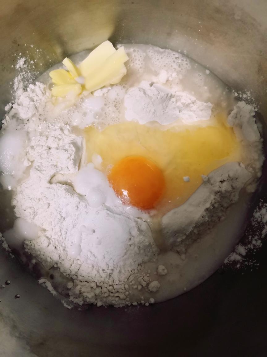 纯奶手撕吐司的做法 步骤1