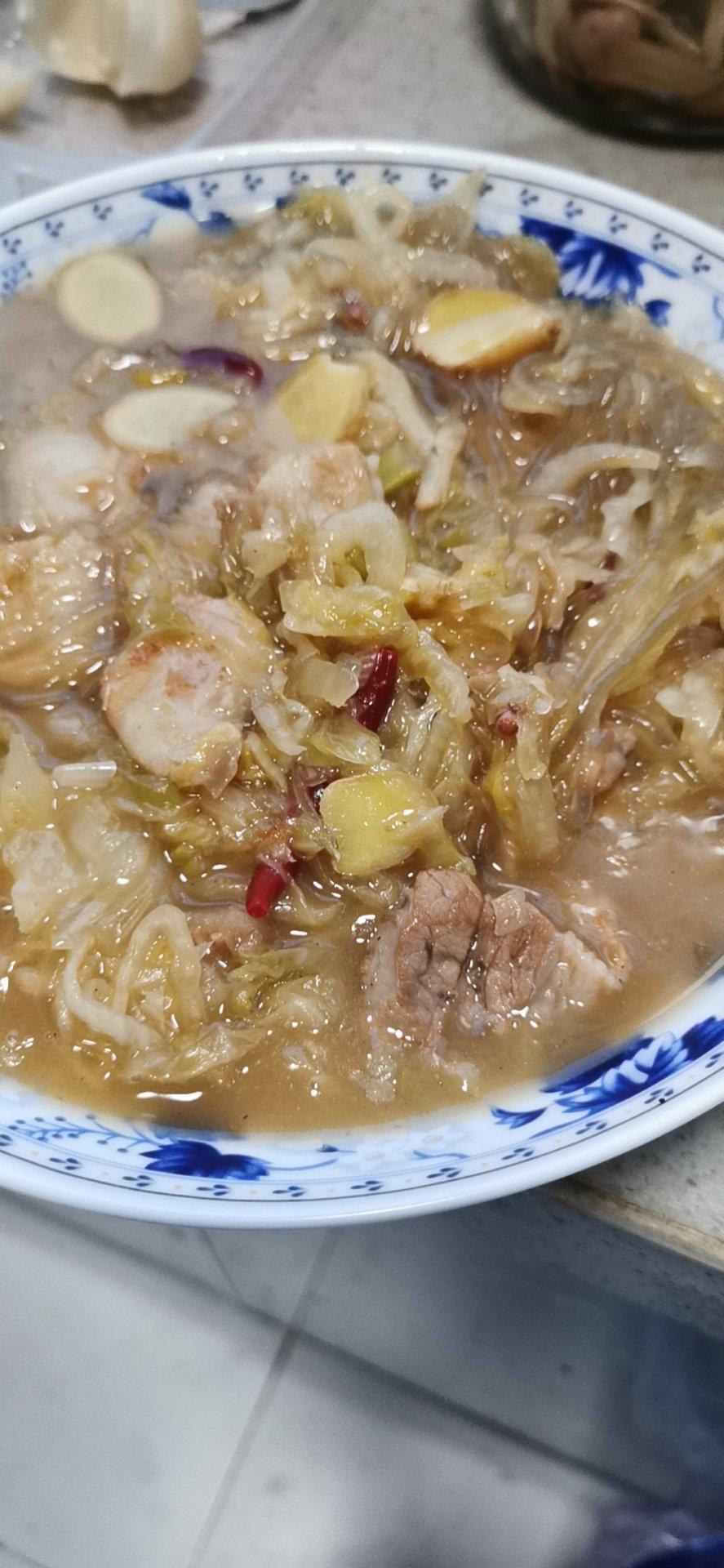 刘敬贤做的五花肉炖酸菜粉条