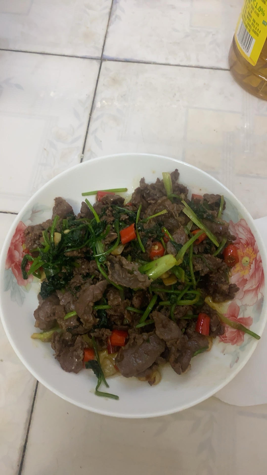 香菜爆炒牛肉（主打嫩）