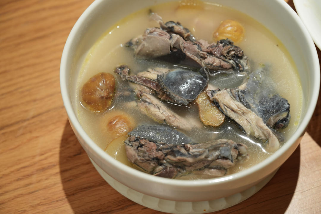 栗子鸡汤 - 鲜甜不油腻