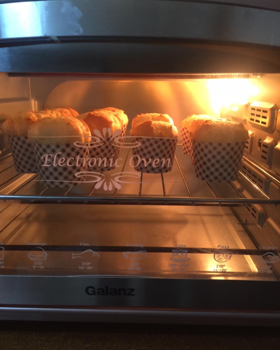 软绵绵戚风纸杯蛋糕