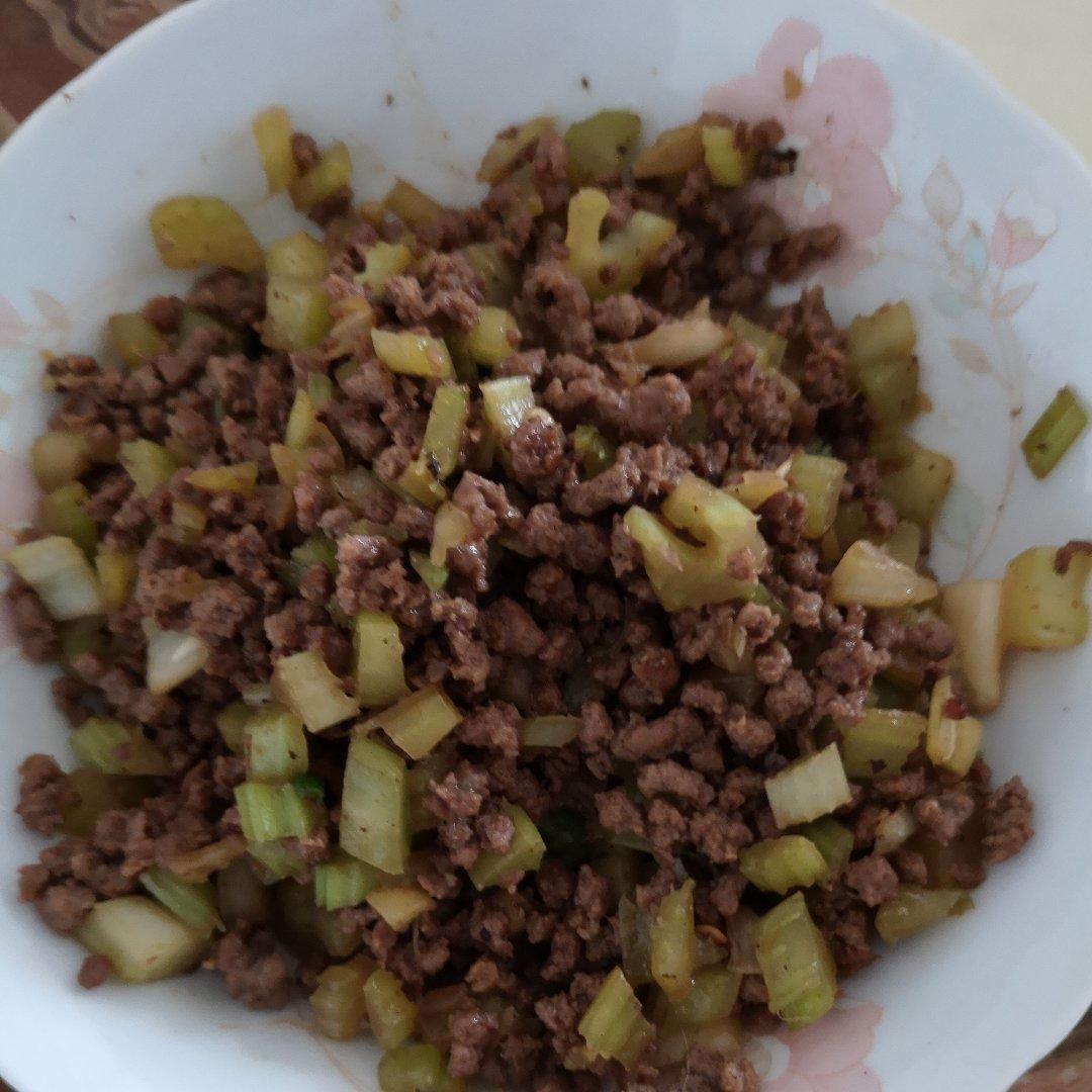 芹菜牛肉末「下饭神器」
