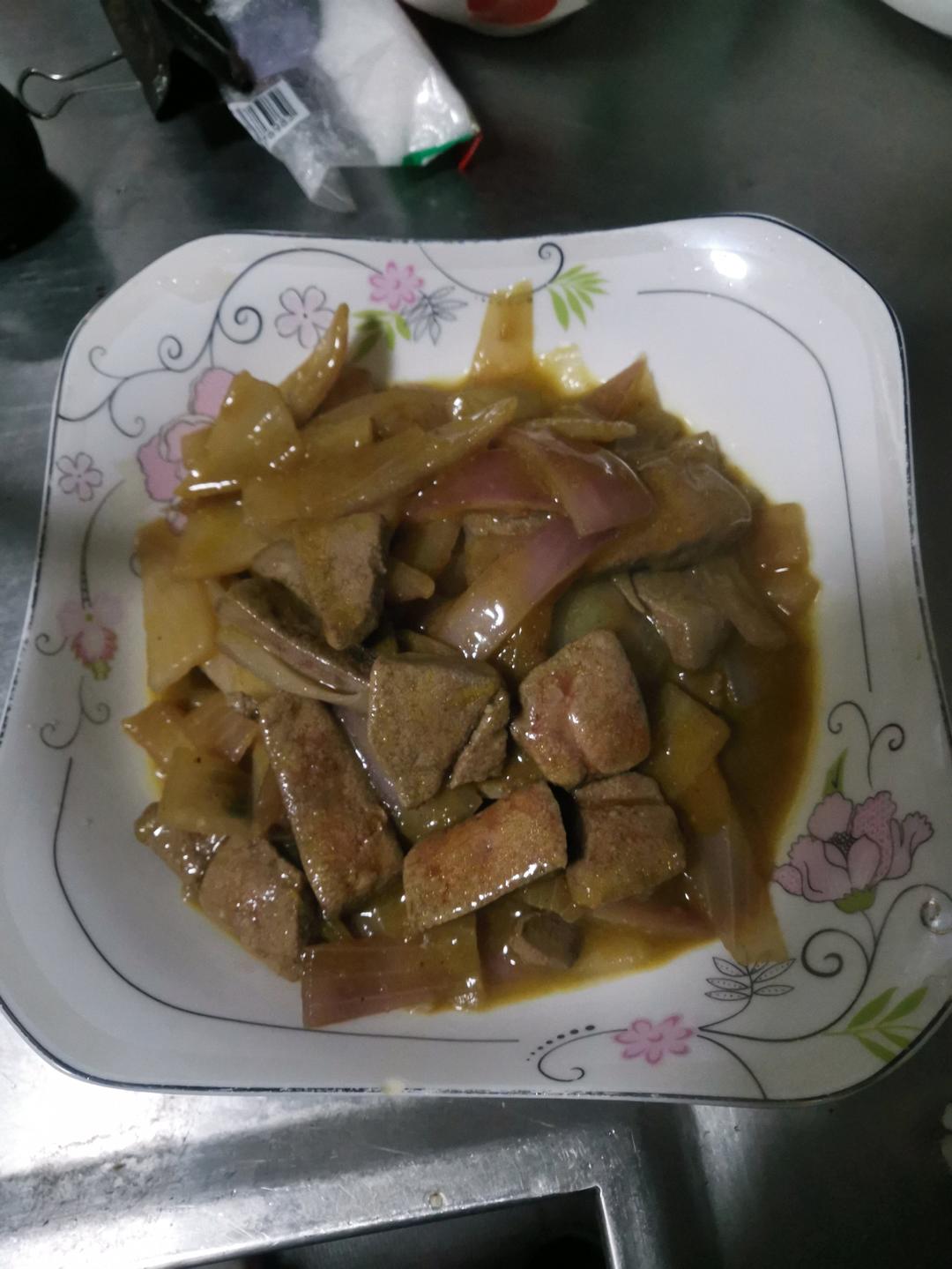 洋葱炒猪肝