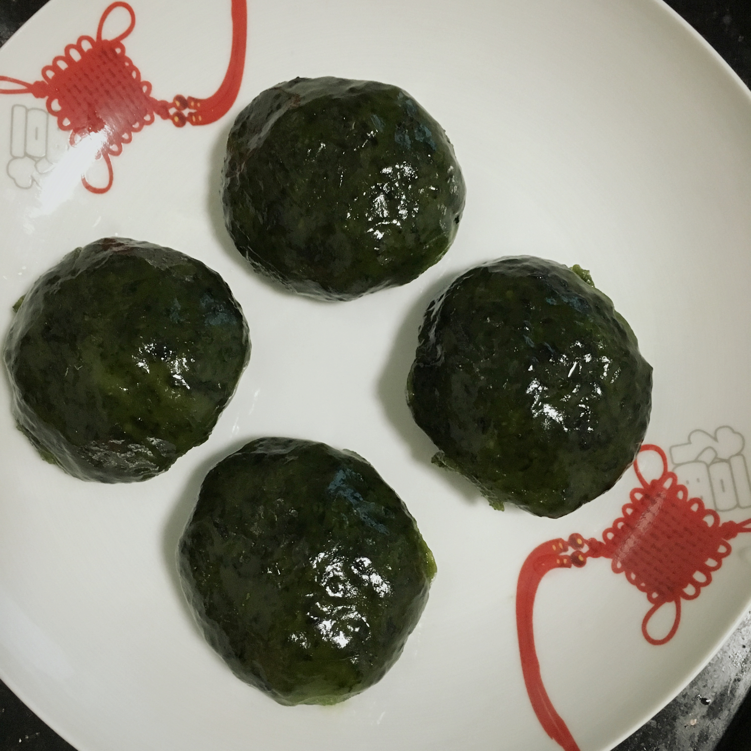 艾䬱（客家糍粑点心）