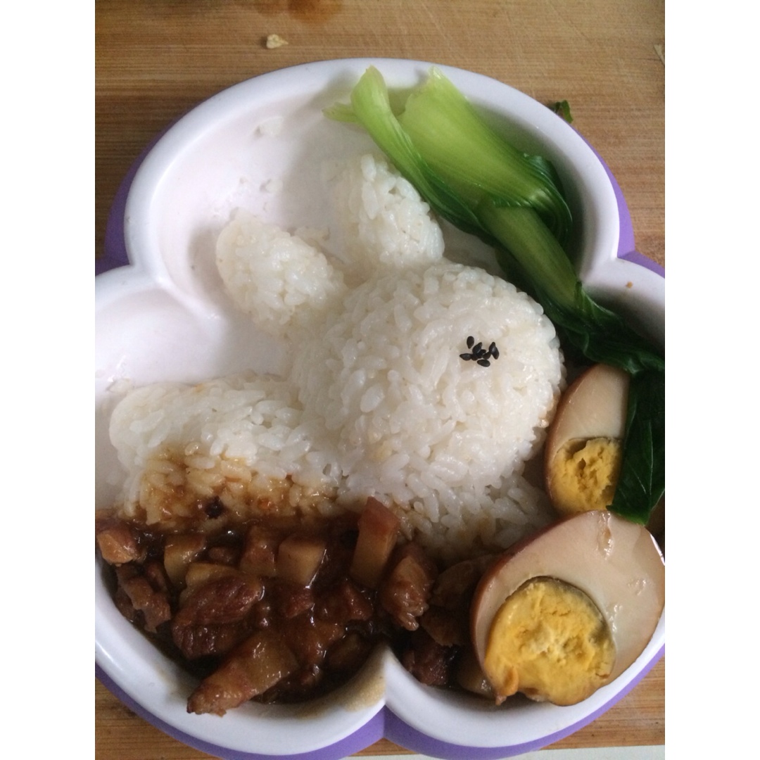 一碗高颜值有内涵的台湾卤肉饭